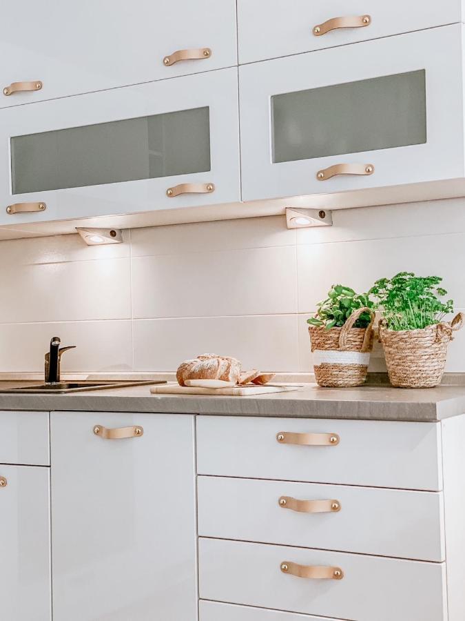 זיילונה גאורה Apartamenty Flat White Ruczajowa מראה חיצוני תמונה
